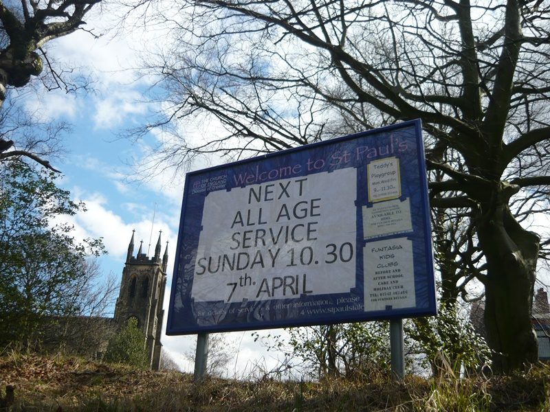 St Paul's Church, Stalybridge (in 2013) - 01